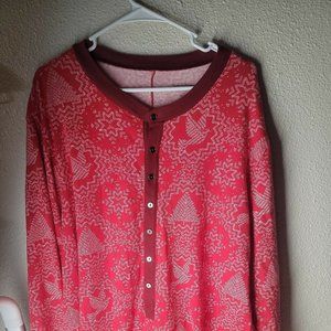 Hearth & Hand One Piece Red Snowflake Pajama w/back flap Size XL (B244)